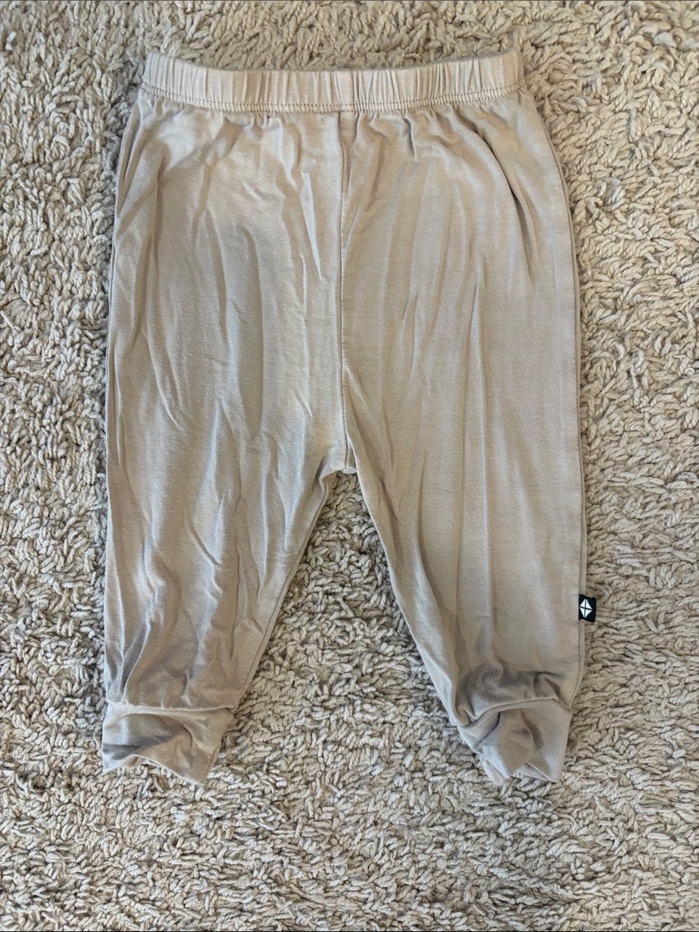 Kyte Baby Bamboo Infant Pants in Almond. NWOT. Size 3-6 mos. Unisex.